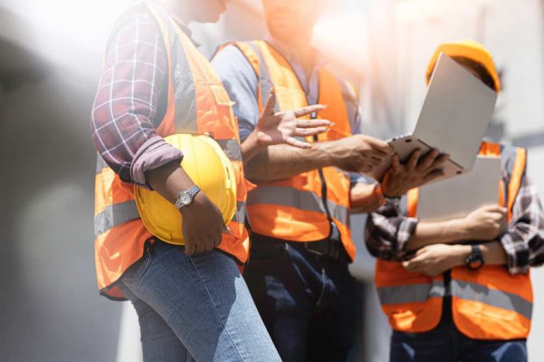 Cómo elegir la ropa de trabajo adecuada